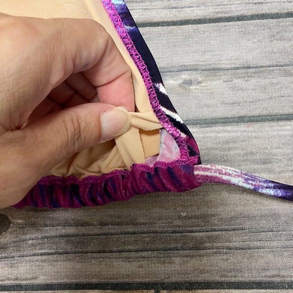 Cyn and Luca Purple White Tie Dye Ring Sliding Triangle Bikini Top NWT Small NOS - Picture 8 of 12
